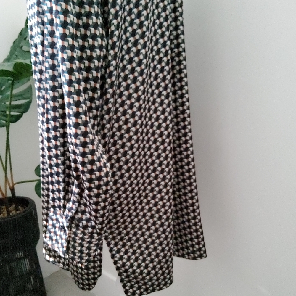 Carolina Belle Geometric Pattern Long Sleeve Shirtdress - Picture 5 of 11